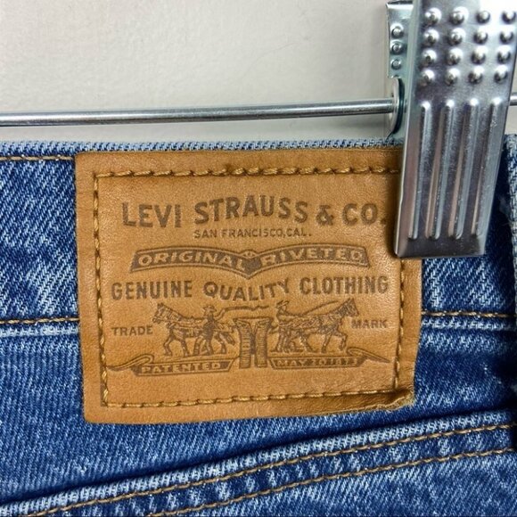 Revolve Levis Wedgie Straight Jeans Love Triangle Size 24 Raw Hem Distrese Denim - Picture 6 of 11